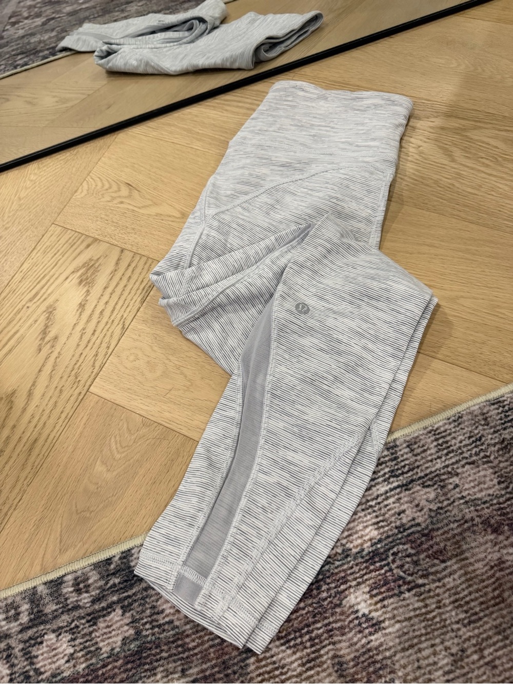 Women’s Gray Heather Performance Leggings